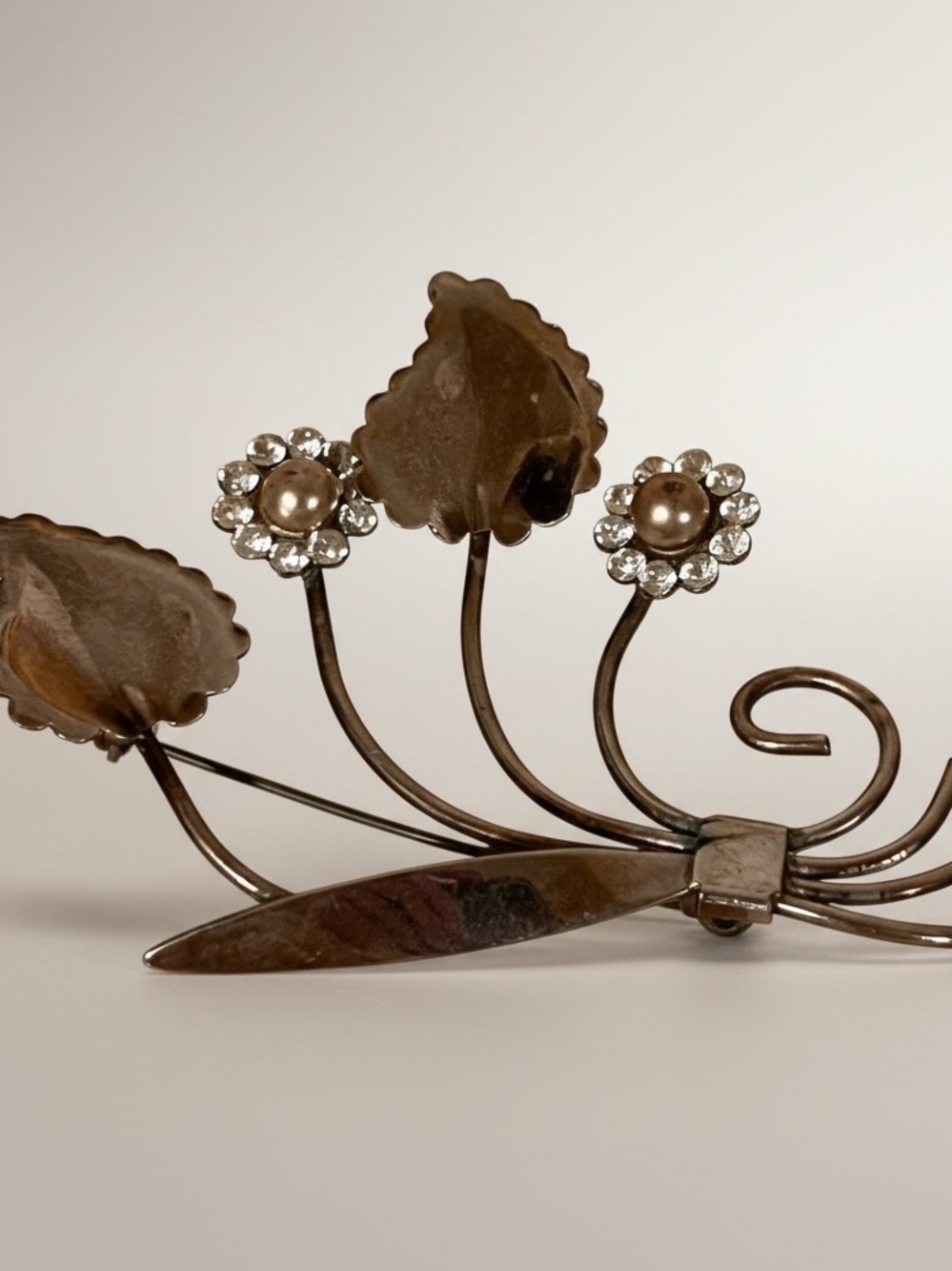 Vintage Floral Brooch with Rhinestones and Pearls